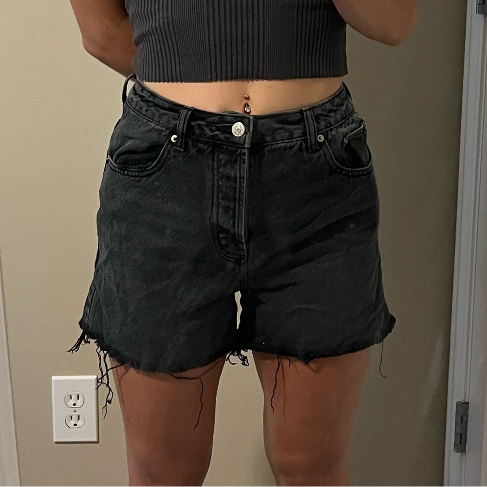 Forever 21 Black High-Waisted Jean Shorts